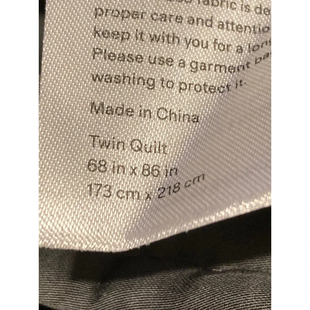 Quince Bamboo Quilt Twin Charcoal Grey Cross Pattern NEW